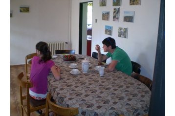 Češka Chata Police nad Metují, Eksterier